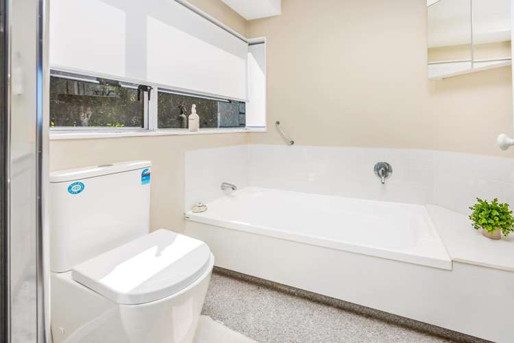 2/134 Bleakhouse Road Mellons Bay_19