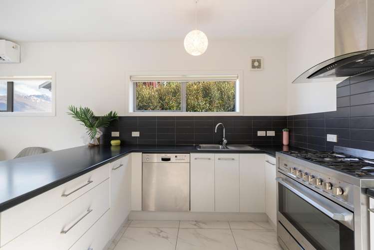 28 Woodlands Close Queenstown_4