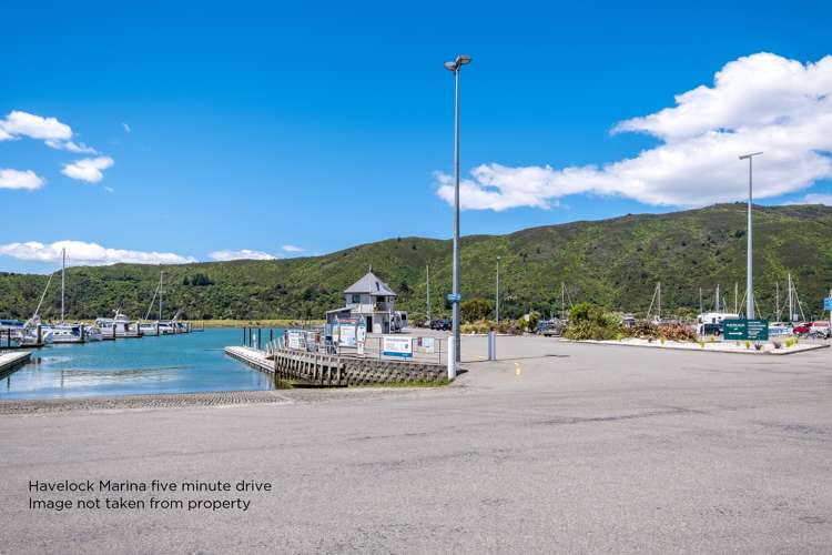 13b Beach Place Havelock_19