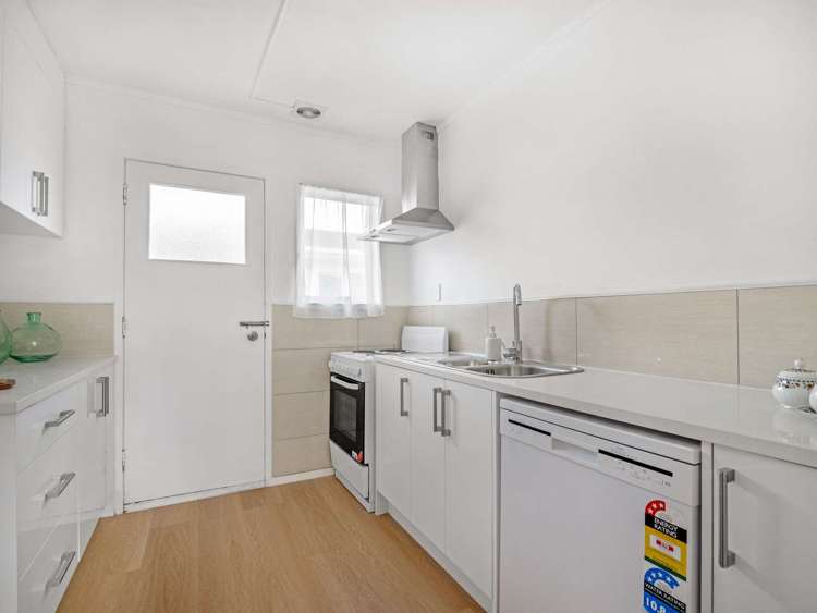 7/1221 New North Road_4