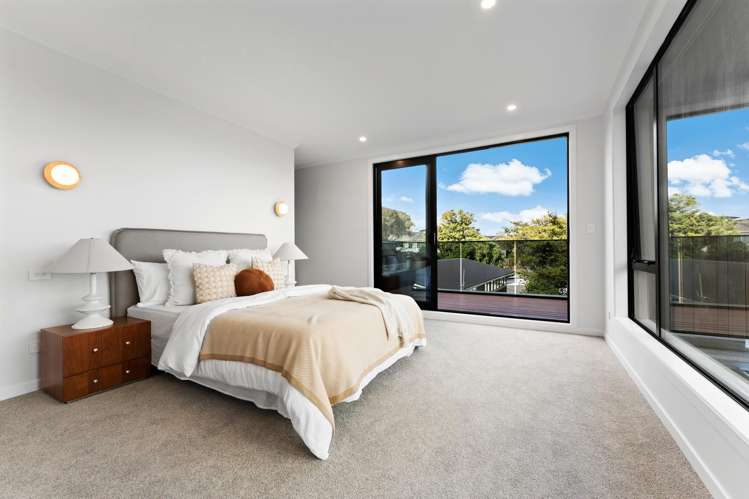 545 Beach Road Murrays Bay_37