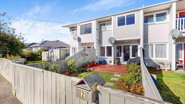 2/6 Keys Street 11306_13
