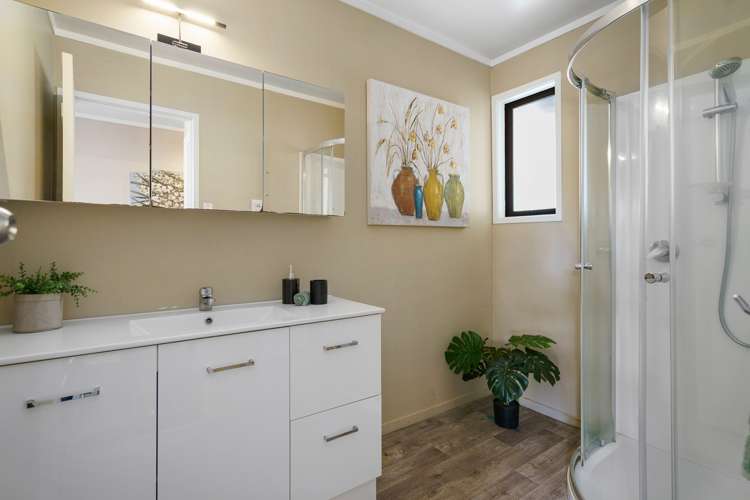 6 Sargeson Place Leamington_12