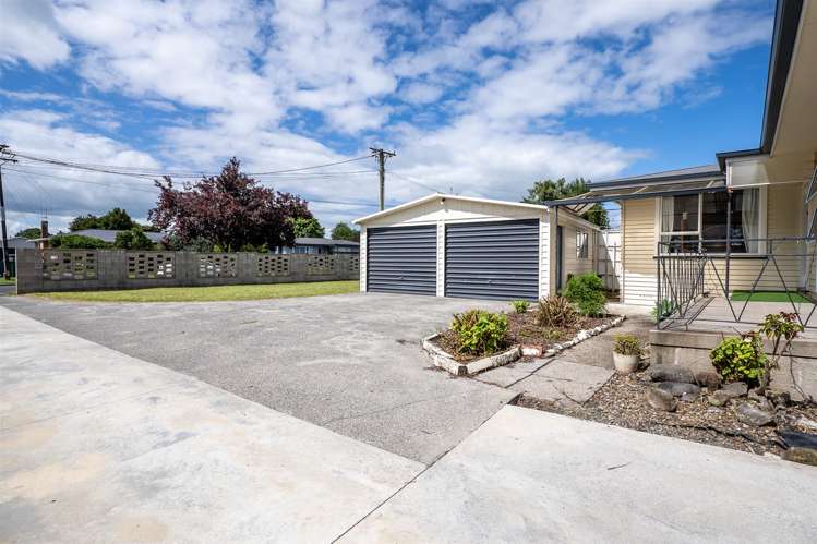 27 Bruce Avenue Glenview_18