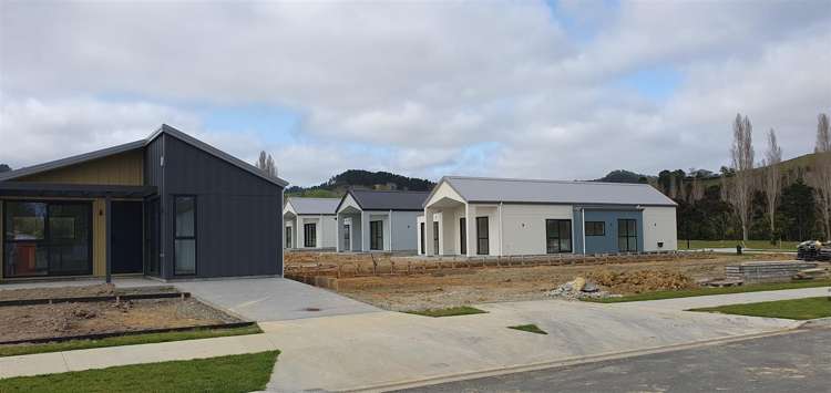 Lot 33/ 25 Ferndale Drive_0