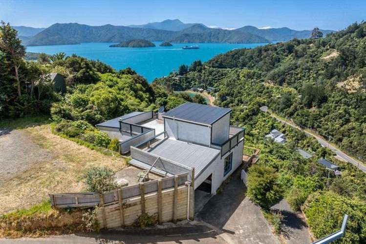 $1 reserve for Marlborough home with million-dollar views