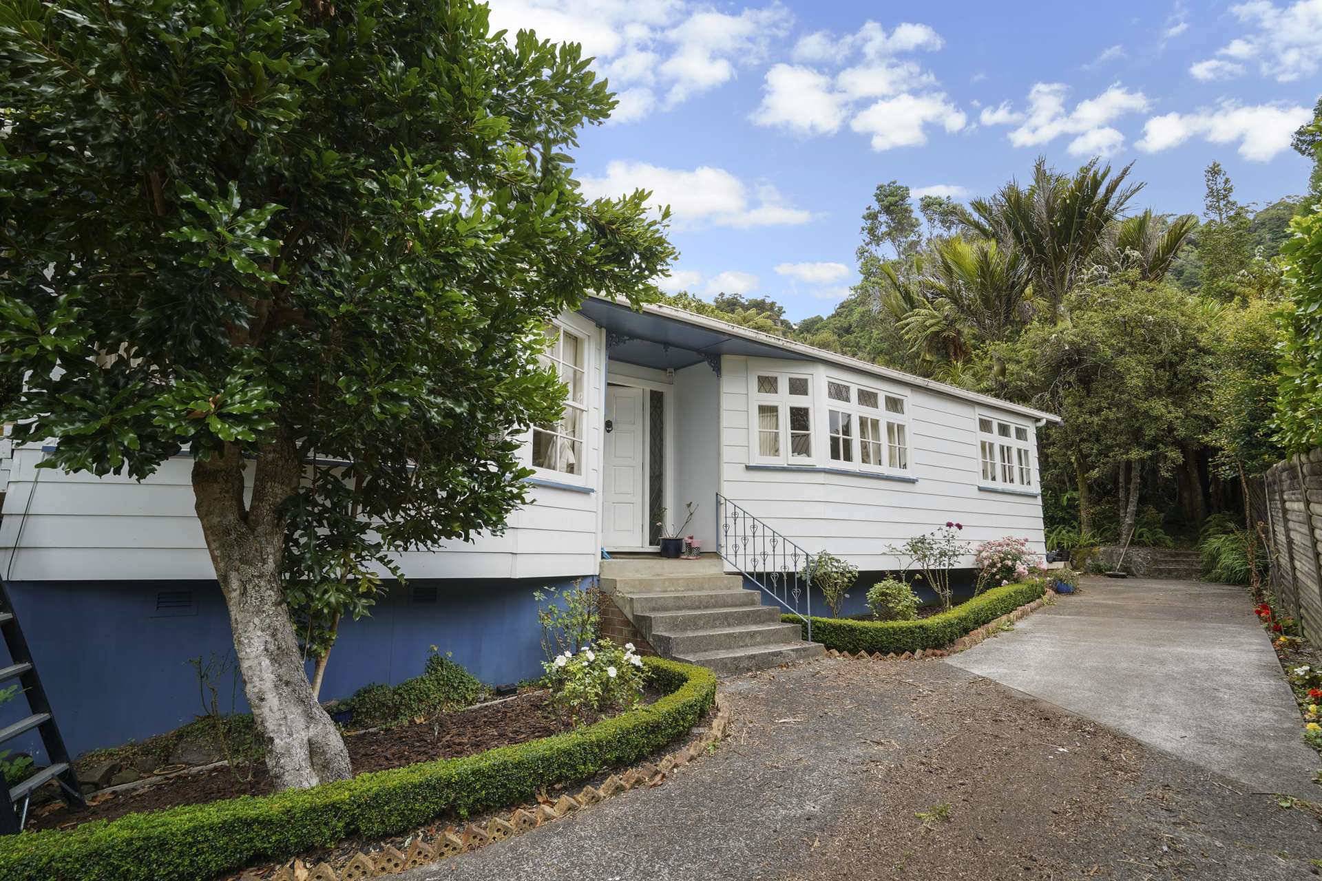 35 Bush Road Waiatarua_0