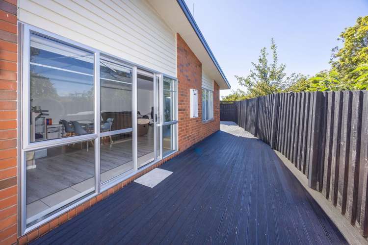 25D Tuhikaramea Road_5