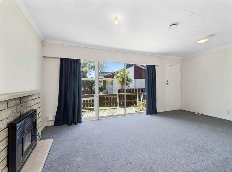 10 Joanne Crescent Pukehangi_8