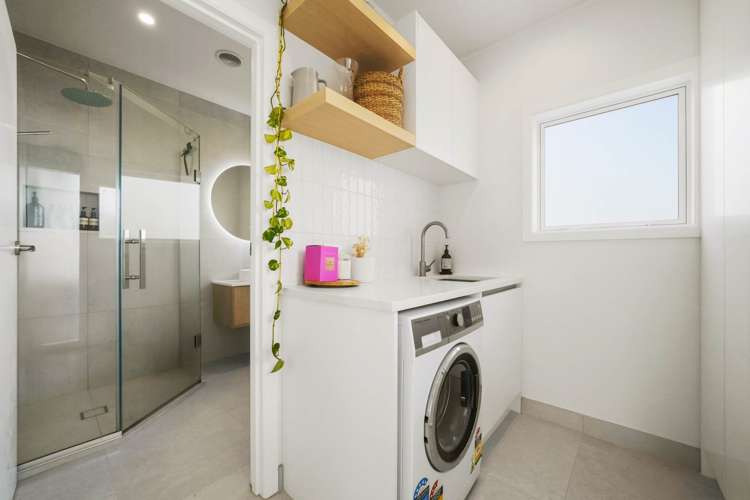 14 Richards Avenue Forrest Hill_26