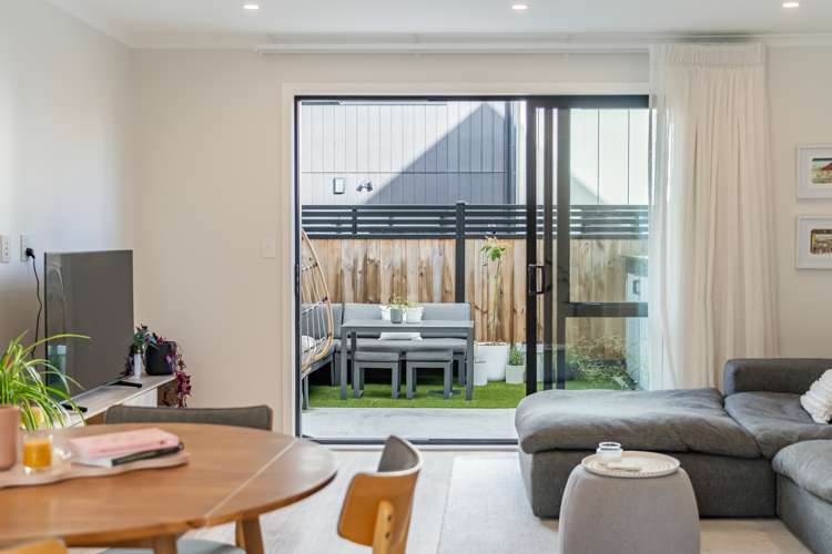 5 Raeble Walkington Lane Wallaceville_14