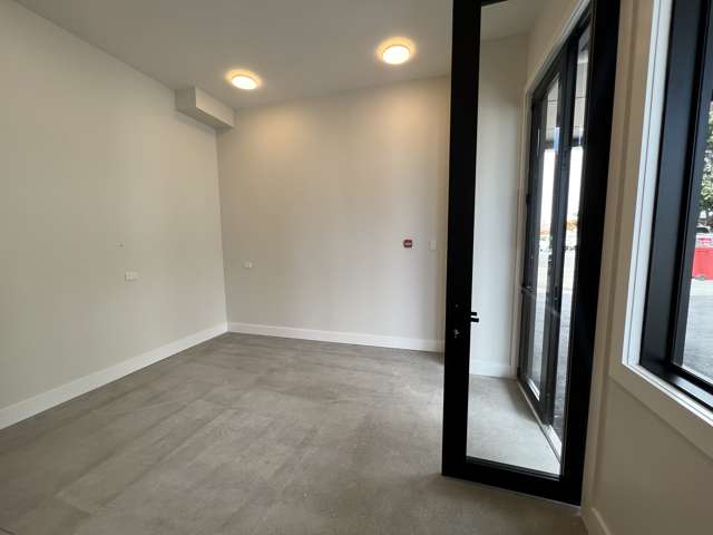 117 The Parade Island Bay_1