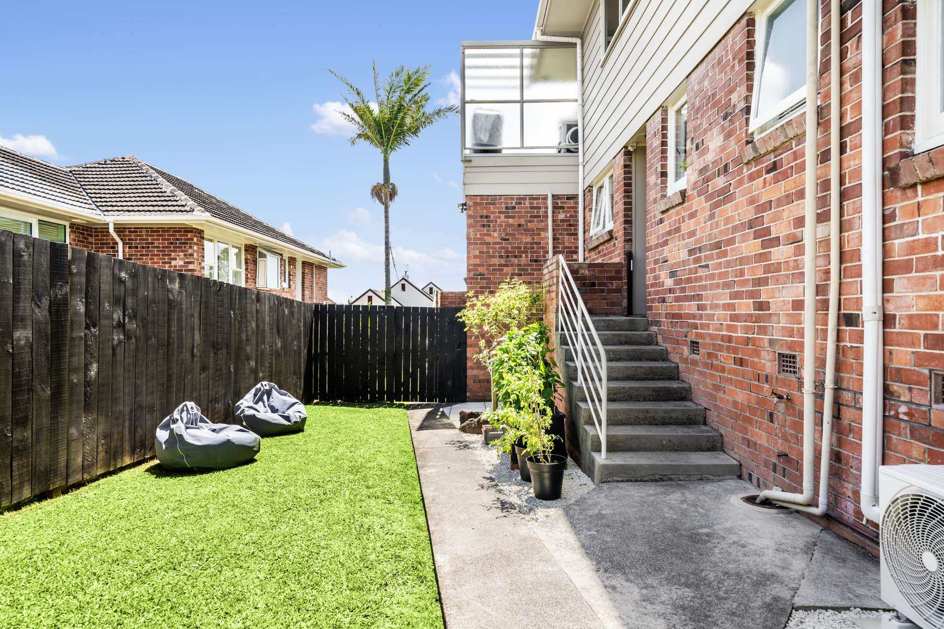 2/132 St Johns Road Meadowbank_0