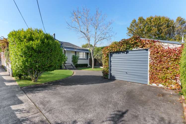 1/9 Cresta Avenue Beach Haven_13