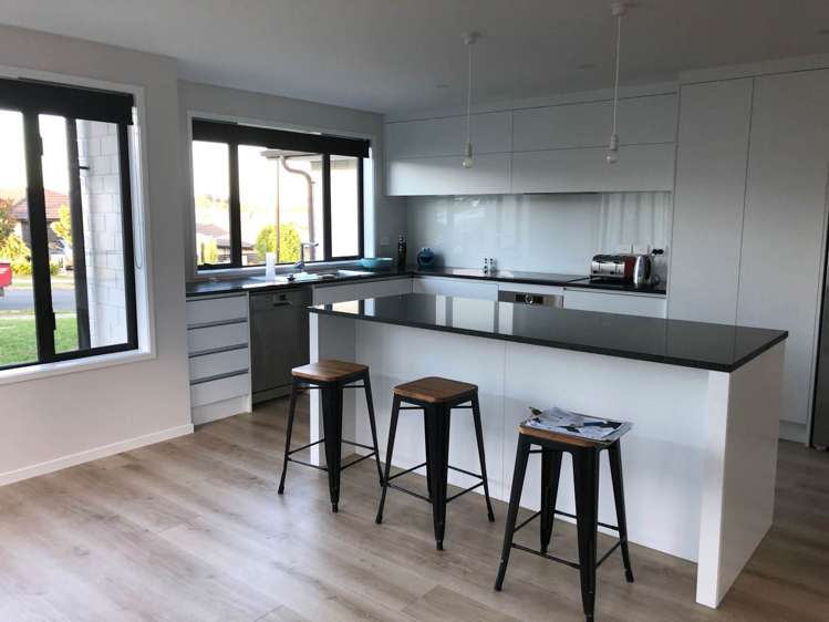 38 Pyne Crescent Pokeno_6