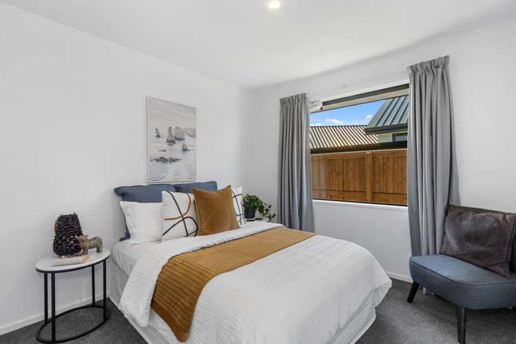 98 Oaks Drive Lincoln_8