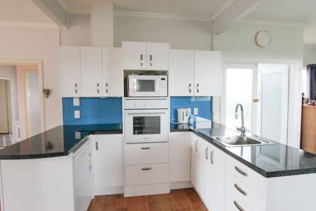 72 Tyndall Street Pahiatua_2