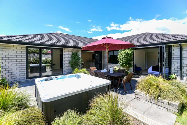 1185f South Road Oakura_5