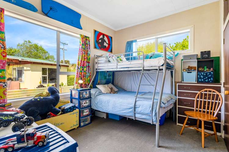 21 Connor Place Taieri Mouth_9