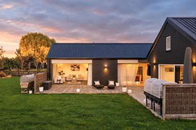 2/50 Roto O Rangi Road_3