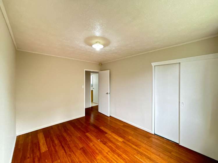 56 Sharland Avenue Manurewa_8