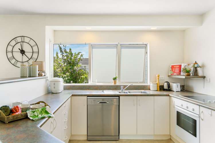 131 Portage Road New Lynn_8