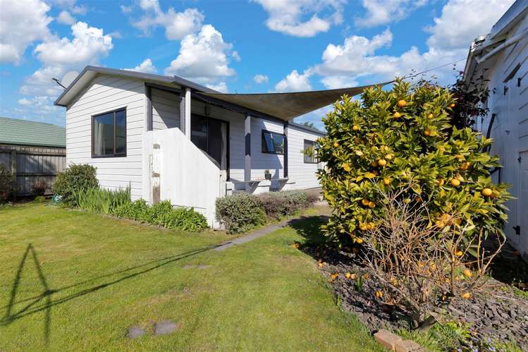 14 Parsonage Road Woodend_11