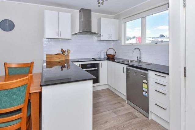 7 Marybeth Place Papakura_4