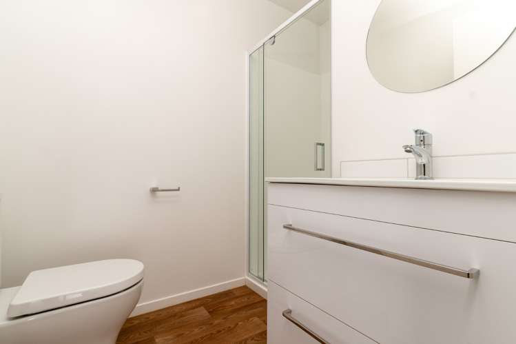 12/30-32 Bowater Place 10686_5