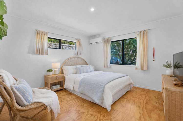 64 Jellicoe Parade Surfdale_7