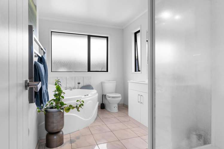 54 Palliser Drive Huntington_18