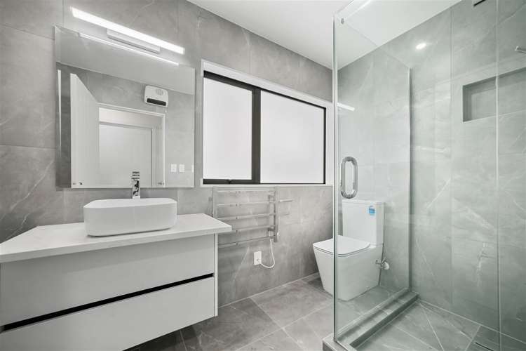 4/2 Marion Avenue Mount Roskill_16