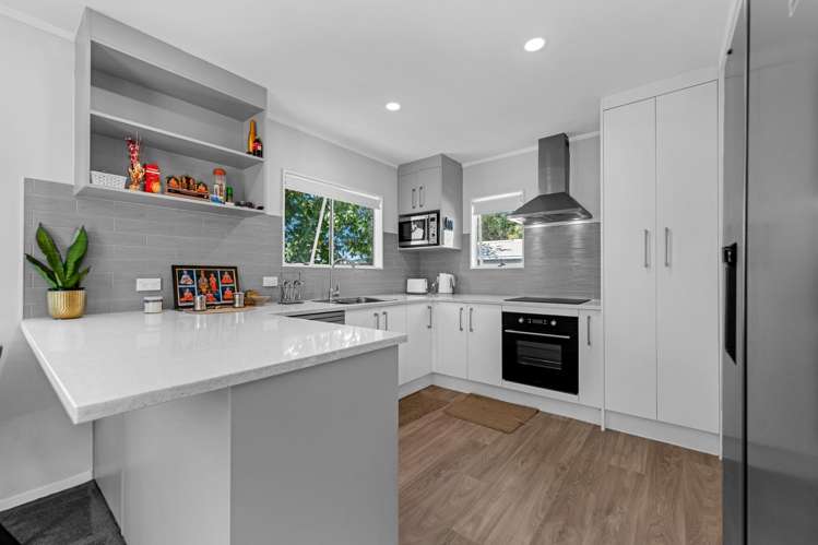 14A Lorraine Avenue Mount Albert_7