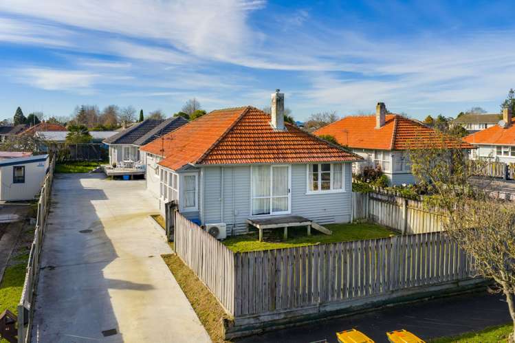 1/45 Ross Crescent_0