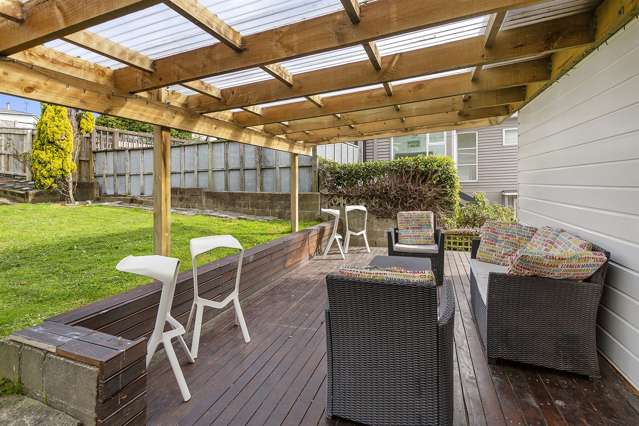 32 Collins Avenue Tawa_2