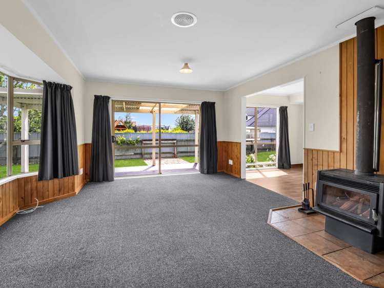 3 Kirkcaldie Grove Levin_9