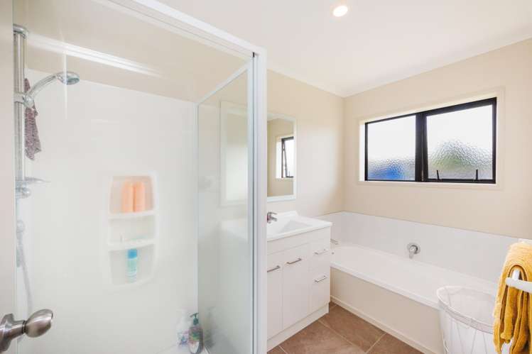 15 Chestnut Close Kelvin Grove_16