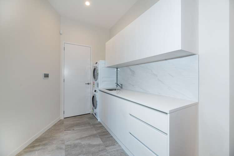 1 Meredith Street Blockhouse Bay_19