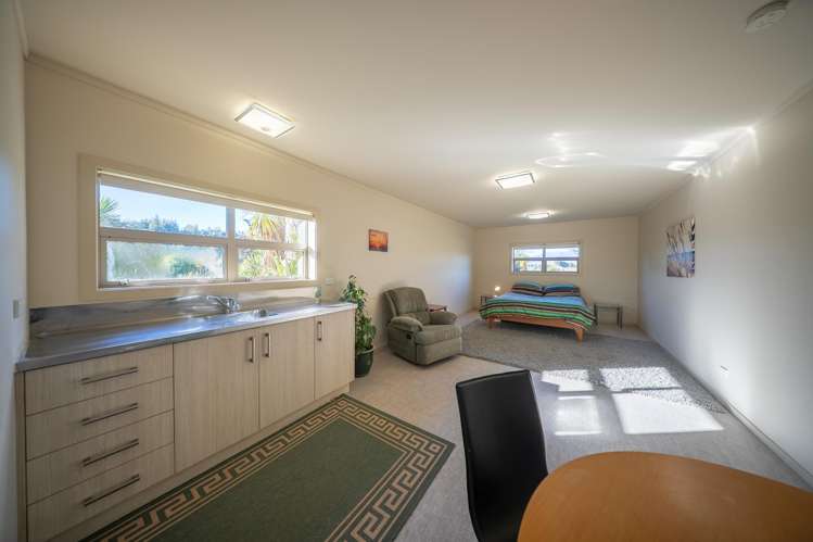 73 Holmwood Road Manapouri_24