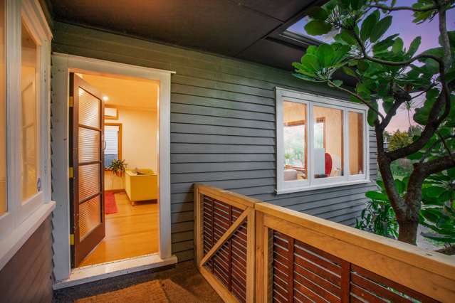 43 Atkinson Road Titirangi_1