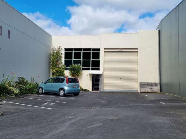 Unit D/4-6 Link Drive Wairau Valley_3