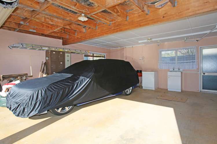 49 Edgewater Parade Waiuku_16