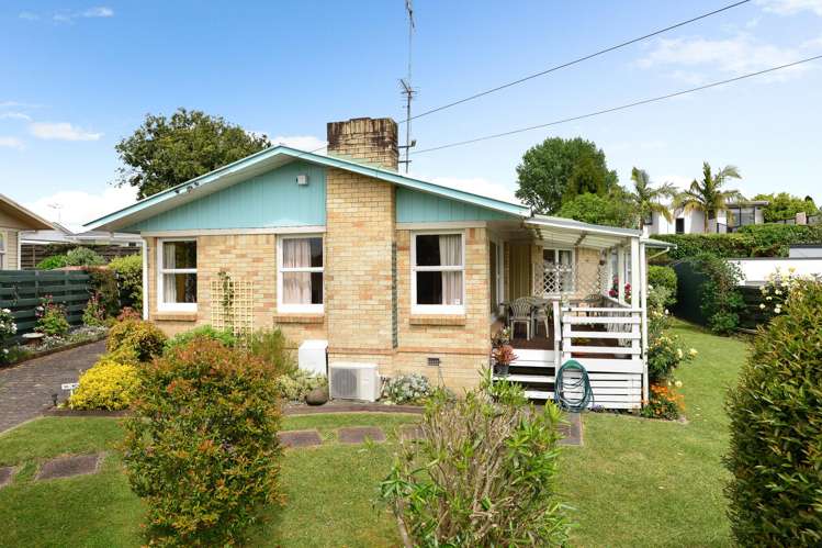 211 Bankwood Road Chartwell_19