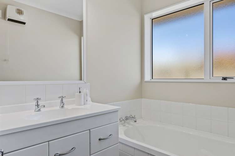 48 Panckhurst Drive Woodend_11