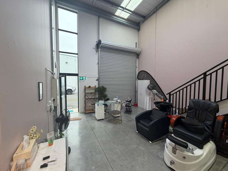 2/90 Hobsonville Road Hobsonville_9