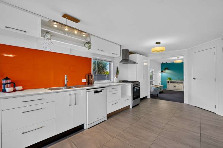 1/64 Seaview Road Castor Bay_42