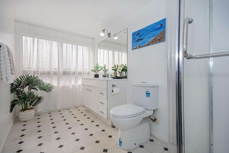 156 Fairway Drive Te Kamo_8