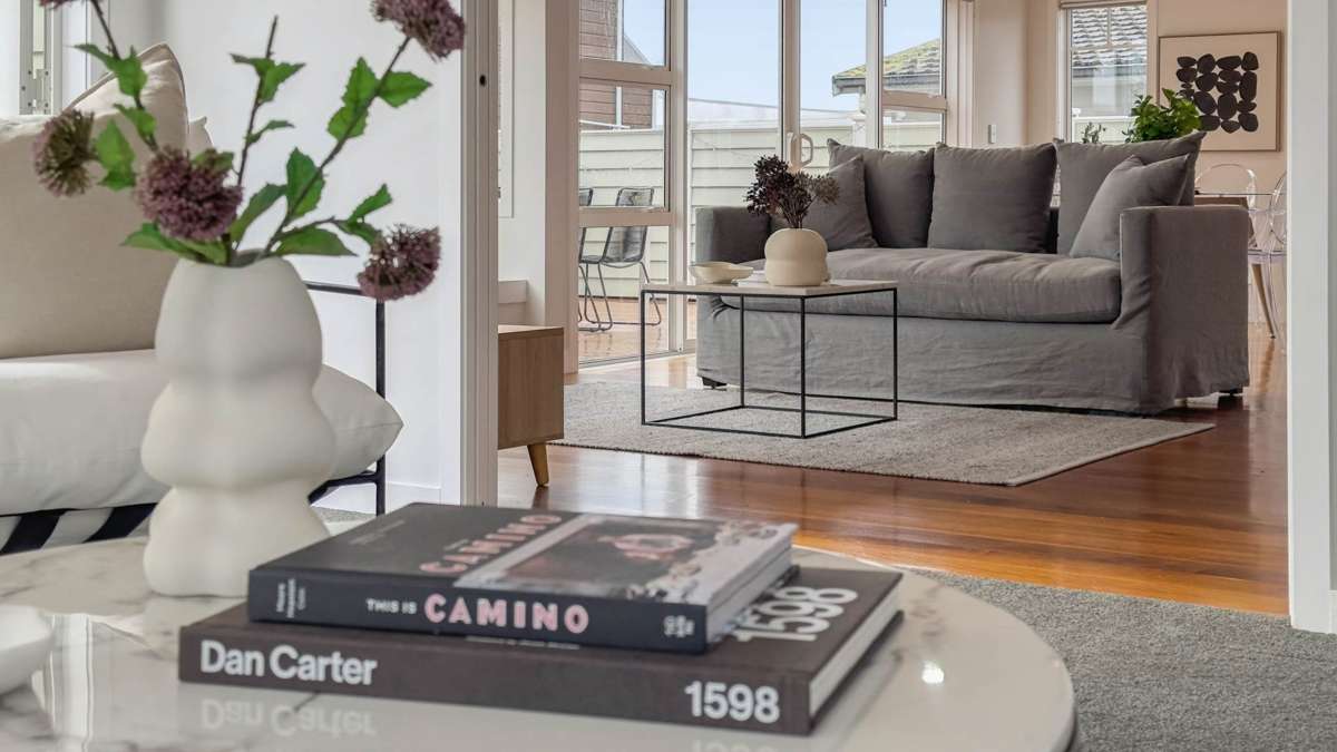 13A Jasper Avenue_5