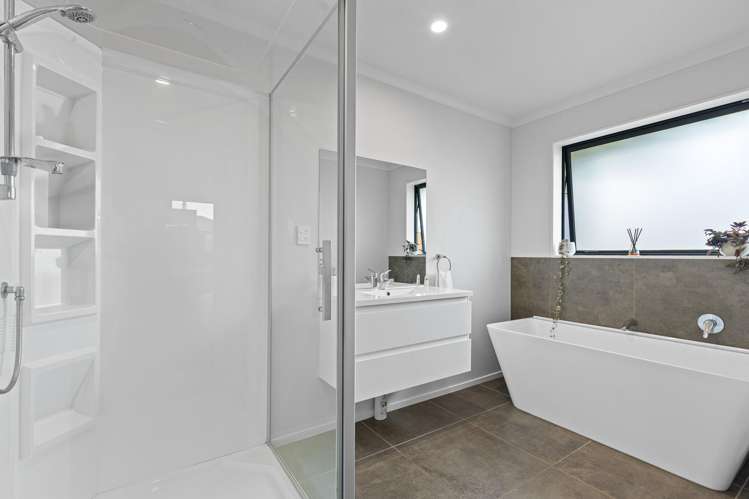 28 Catalina Crescent Burleigh_18