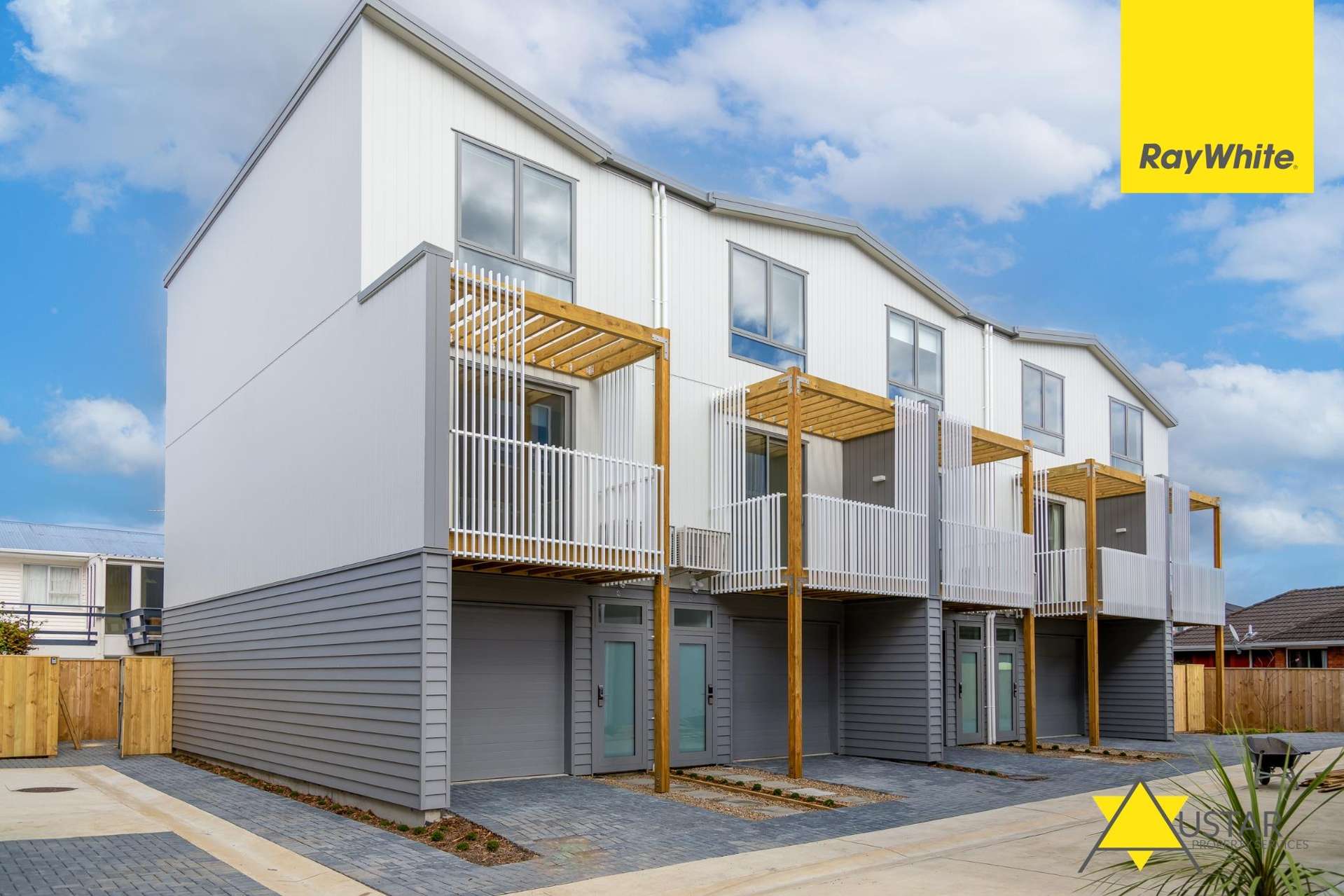 7/2 Moor Avenue Te Atatu Peninsula_0